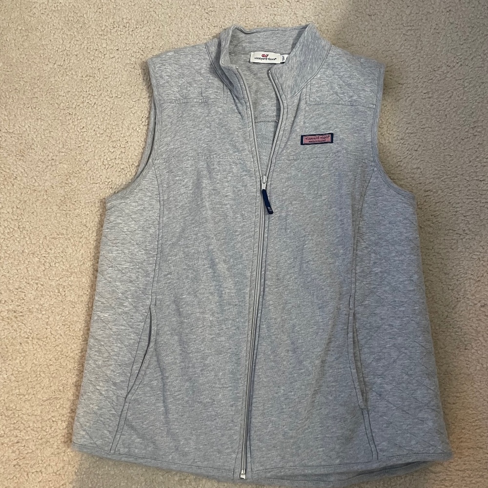 Women’s Vineyard Vines quilted Vest